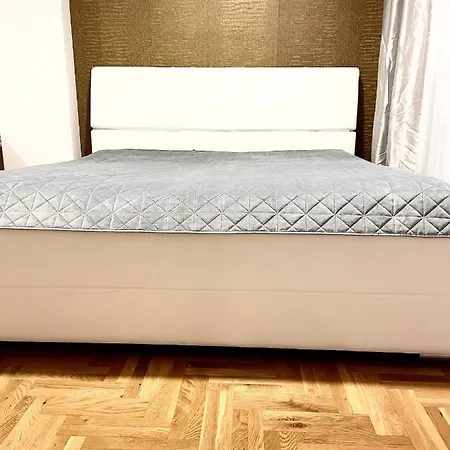 Center 1-setaliste * 프리제도르